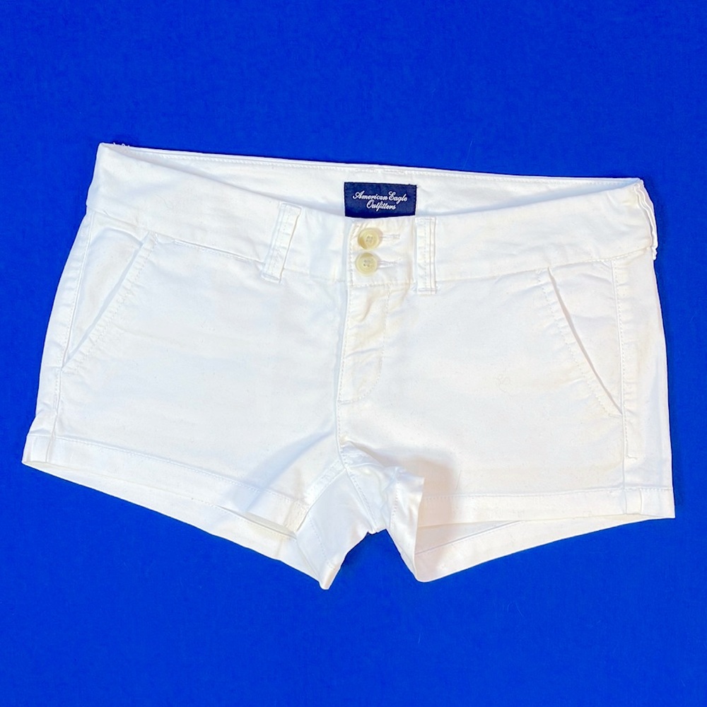 American Eagle Outfitters - Stretch White Shorts - Size 4
